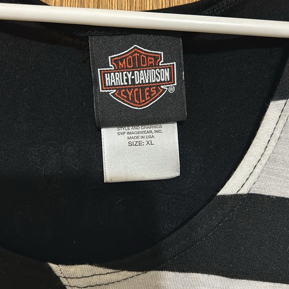 Women’s clothing - Picture 2 of 5